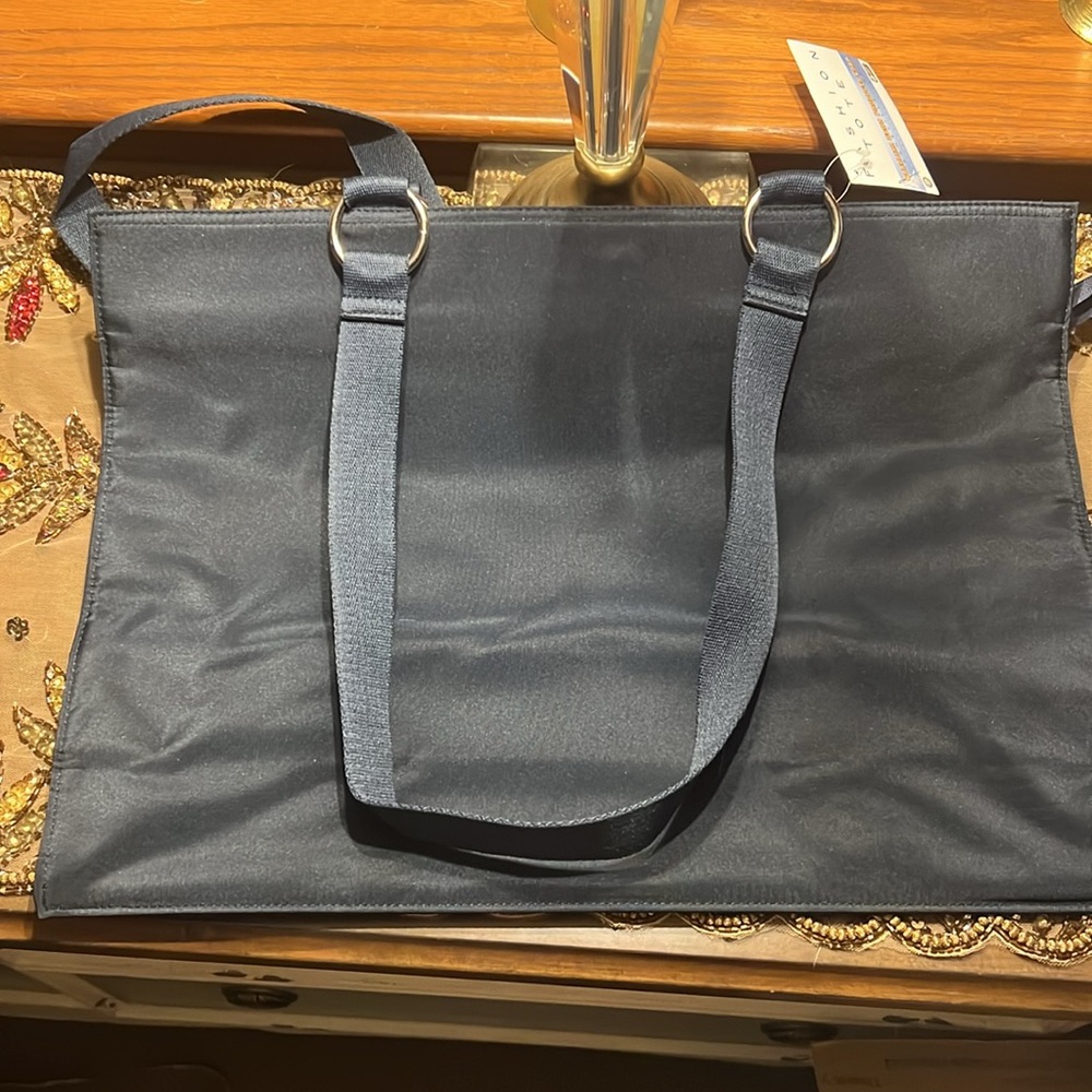 NWT- Fashion Navy Metro Tote, Carolina Sewn Products - Picture 2 of 8